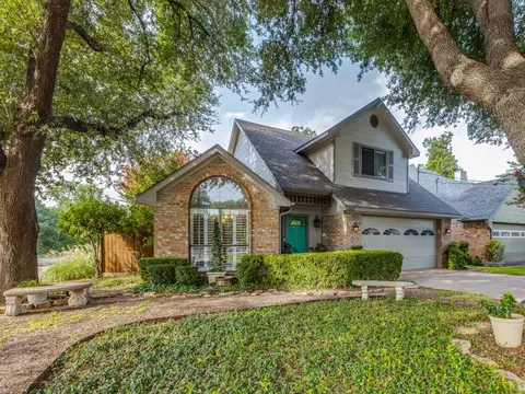 10422 Country Club Dr, Dallas, TX 75218