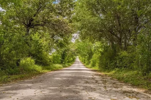 20727 Pickens Rd, Washington, TX 77880 photo 6