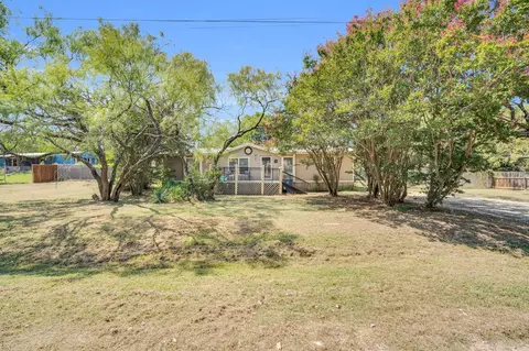 3716 Shady Ln, Joshua, TX 76058