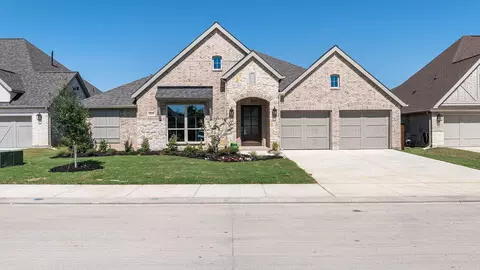2429 Shane Dr, Midlothian, TX 76065