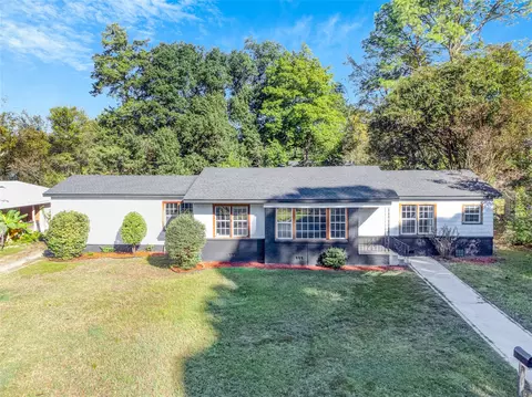 211 Leonard Dr, Longview, TX 75602