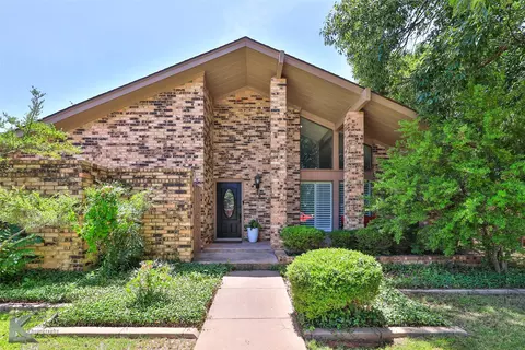 3901 High Meadows Dr, Abilene, TX 79605