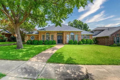3714 Elizabeth Dr, Carrollton, TX 75007