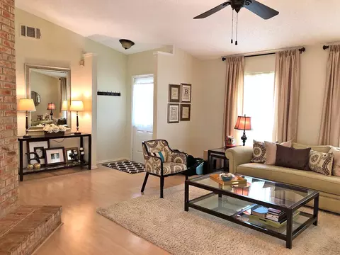 1502 Springcrest Dr, Mesquite, TX 75149 photo 4