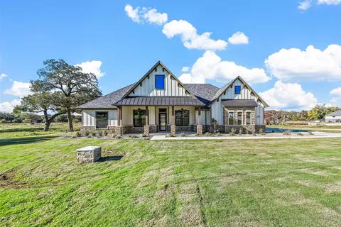 171 Rio Rancho Dr, Decatur, TX 76234