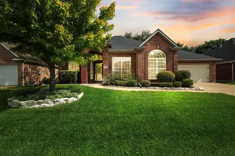 8518 Falconet Cir, Mckinney, TX 75072