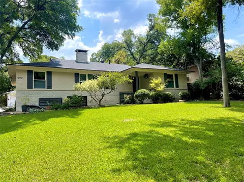 999 S Rustic Cir, Dallas, TX 75218