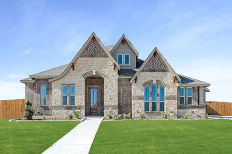 363 Crystal Lake Ln, Red Oak, TX 75154