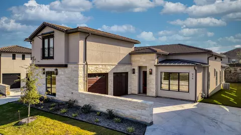 916 Eldorado St, Weatherford, TX 76086