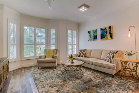 2902 State St #14, Dallas, TX 75204