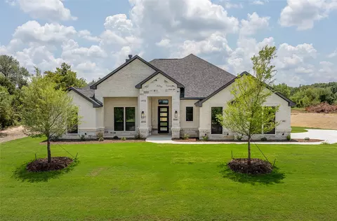 408 Persimmon Ct, Weatherford, TX 76085
