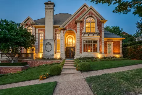 3005 Shadow Dr W, Arlington, TX 76006