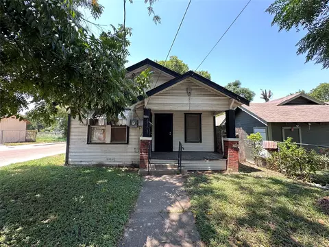 2601 Burger Ave, Dallas, TX 75215