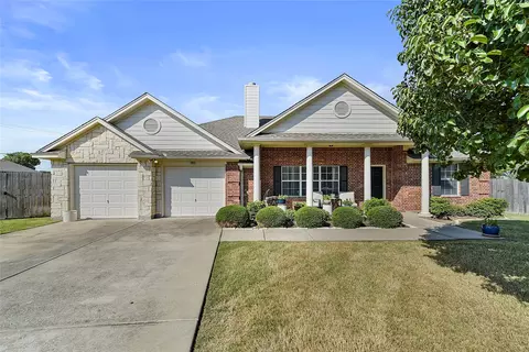 2821 Roland Rd, Denton, TX 76207