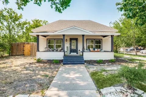 806 Anthony St, Mckinney, TX 75069