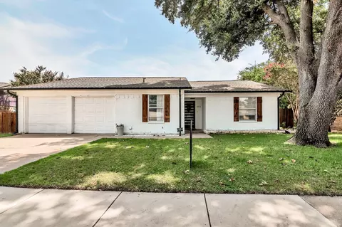 6016 Heavenway Dr, Watauga, TX 76148