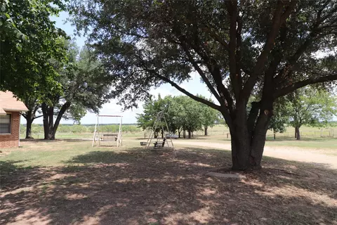 504 Lee Loop, Henrietta, TX 76365 photo 26