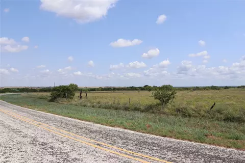 504 Lee Loop, Henrietta, TX 76365 photo 5