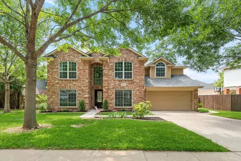 1037 Brownstone Dr, Grapevine, TX 76051