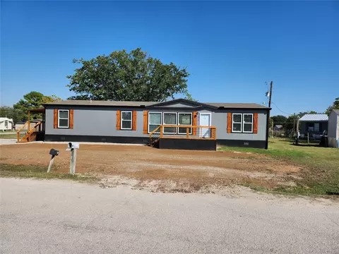 1870 Long Cir, Pelican Bay, TX 76020