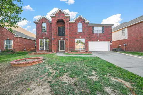 5123 Showdown Ln, Grand Prairie, TX 75052