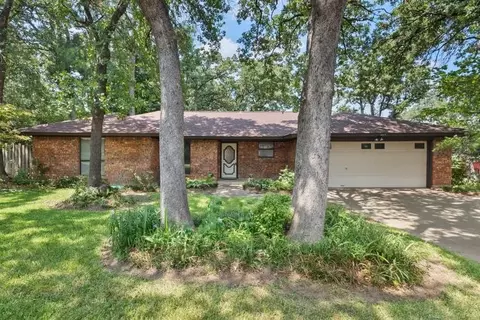 5617 Woodhollow Dr, Arlington, TX 76016