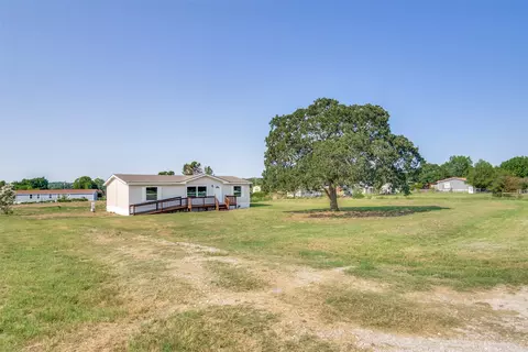 148 Oak Meadows Dr, Springtown, TX 76082 photo 3