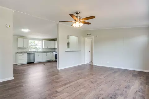 148 Oak Meadows Dr, Springtown, TX 76082 photo 7
