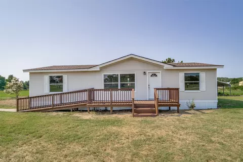 148 Oak Meadows Dr, Springtown, TX 76082