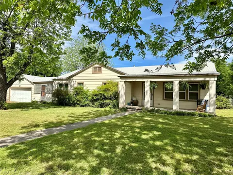 717 N Grafton St, Dublin, TX 76446