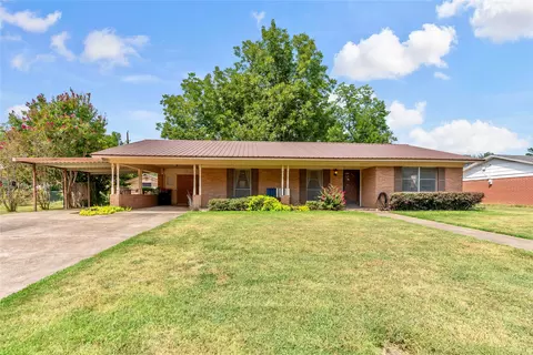 3261 Allen St, Paris, TX 75460