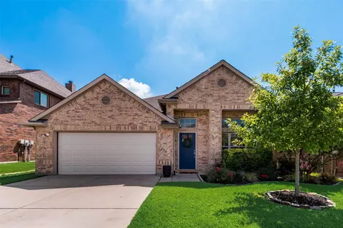 9032 Hawley Dr, Fort Worth, TX 76244