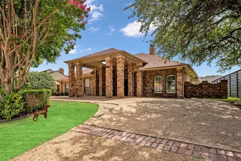 18408 Voss Rd, Dallas, TX 75287