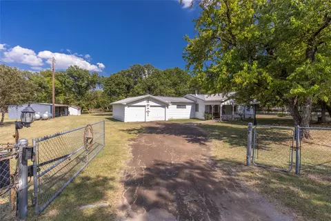 4009 County Road 3323, Greenville, TX 75402
