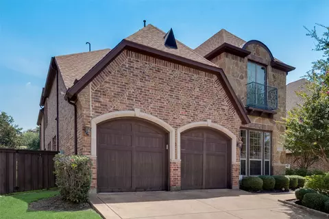 2102 N Hill Dr, Irving, TX 75038