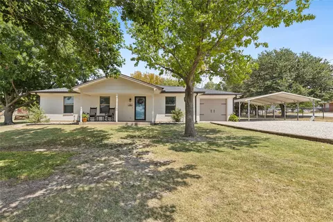 125 Bluebonnet Dr, Decatur, TX 76234