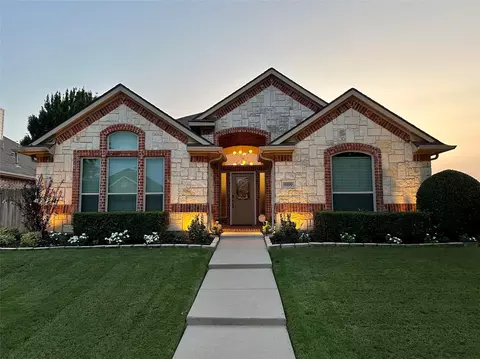 6100 Reddenson Dr, Fort Worth, TX 76132