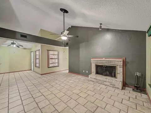 4104 Amy Dr, Mesquite, TX 75150