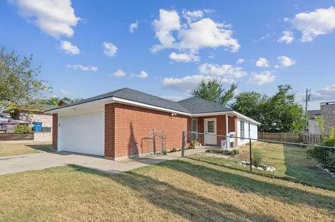 4468 Brandon St, Dallas, TX 75211