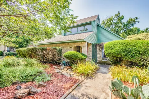 1921 Highland Park Cir, Denton, TX 76205