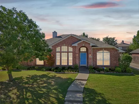 220 Thomas Dr, Murphy, TX 75094