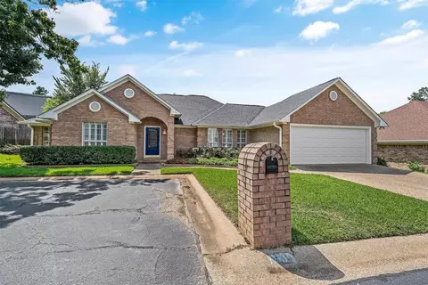 7805 Abbey Ct, Tyler, TX 75703