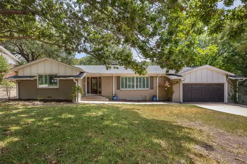6817 Woodstock Rd, Fort Worth, TX 76116