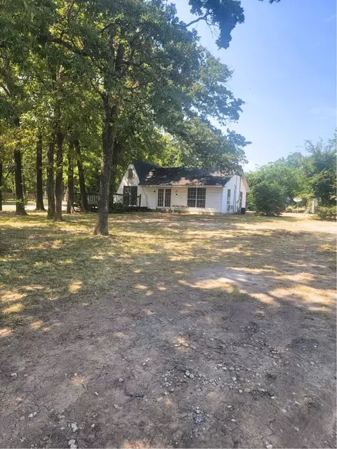 150 English Xing, East Tawakoni, TX 75472