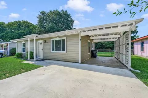 2508 Loy Lake Rd, Denison, TX 75020