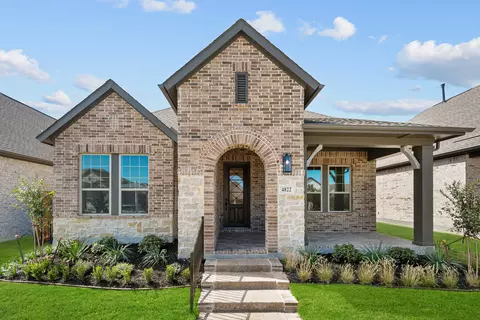 4822 Kings Garden Pkwy, Arlington, TX 76005