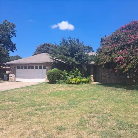 5103 Eagle Nest Dr, Arlington, TX 76017