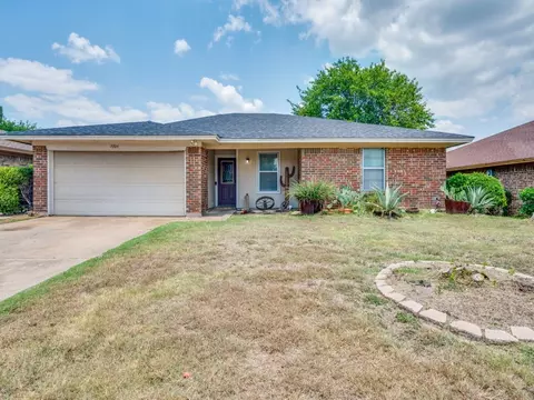 7304 Misty Meadow Dr S, Fort Worth, TX 76133