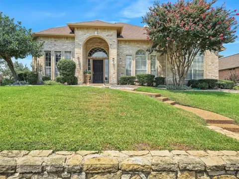 5101 Natchez Dr, Rowlett, TX 75088