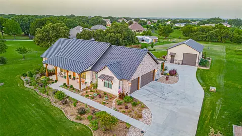 2103 Tree Top Ct, Granbury, TX 76049